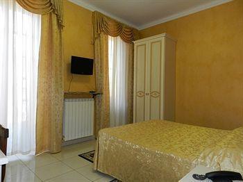 Antico Hotel 2*